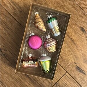 Festive Treats Glass Ornament Set